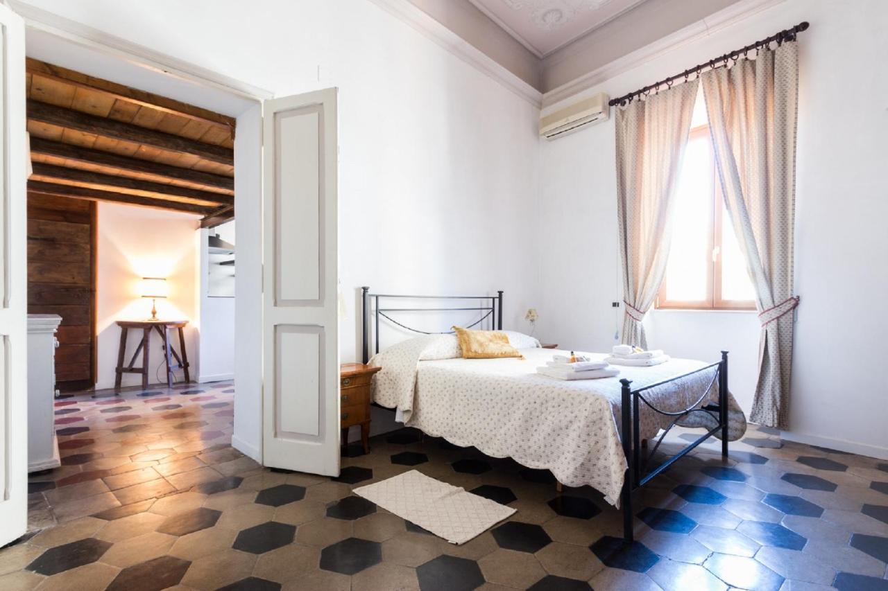 Sunny Apartment Navona Square Roma Exterior foto